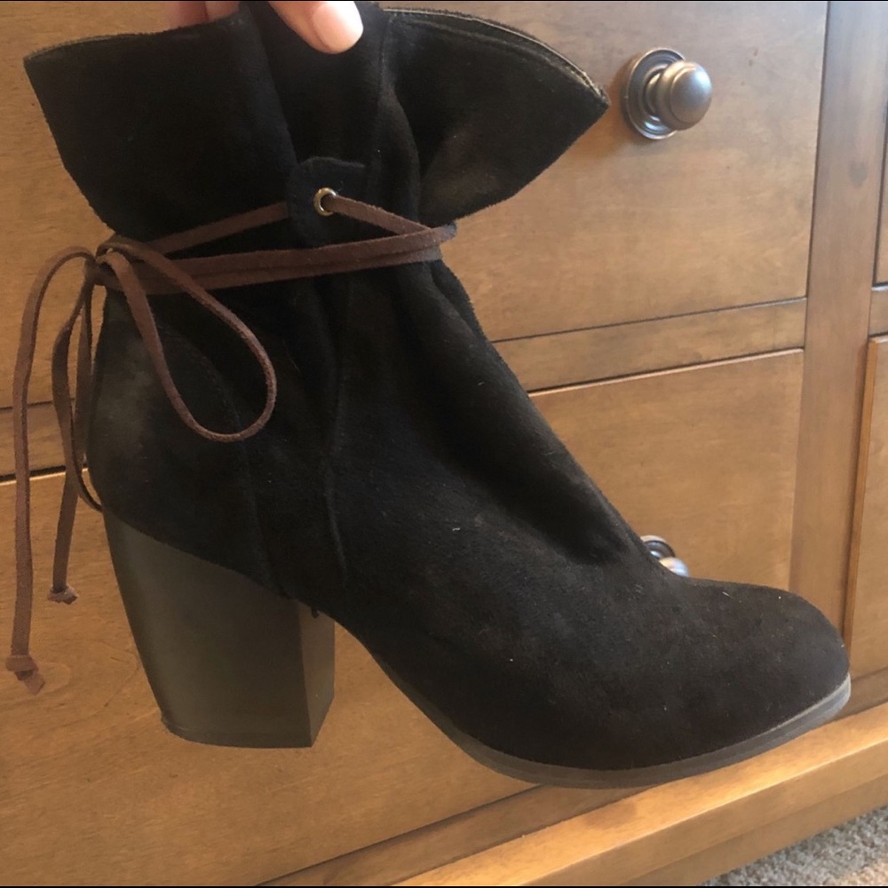 Black suede heeled bootie